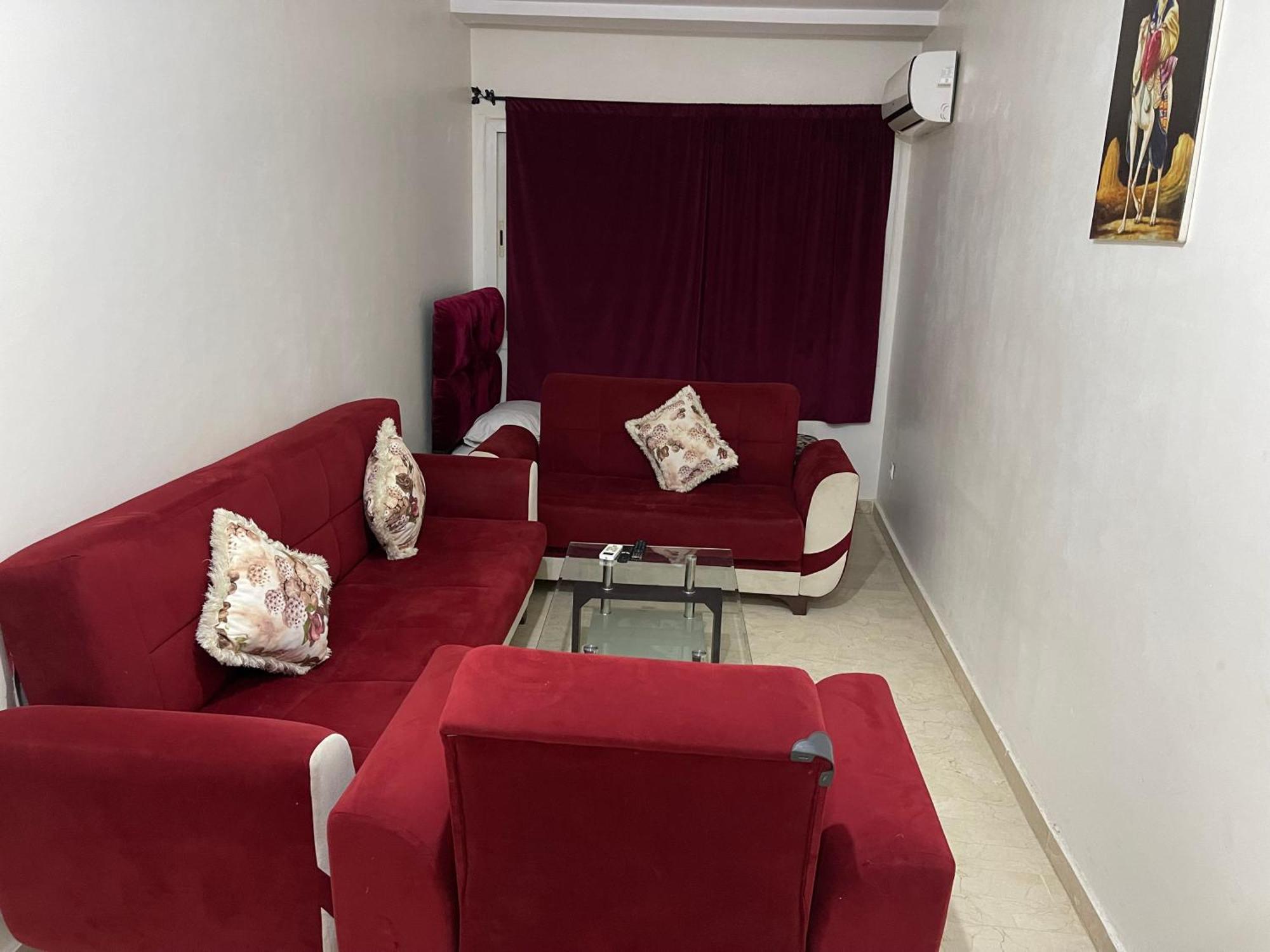 30 Au 5 Eme Etage Avec Balcon Appartement *