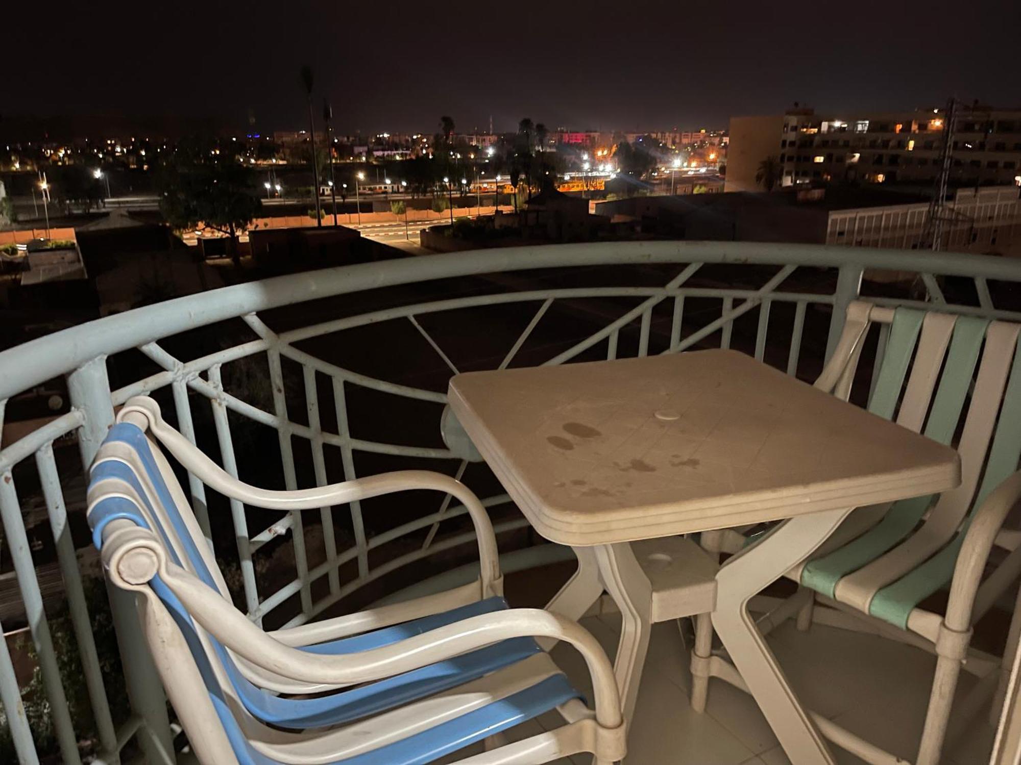 30 Au 5 Eme Etage Avec Balcon Appartement